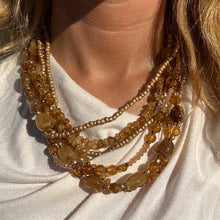 Charger l'image dans la galerie, Collier Sahara doré en acier inoxydable – vue 2
