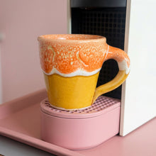 Charger l'image dans la galerie, Tasse à café orange et moutarde | Anse
